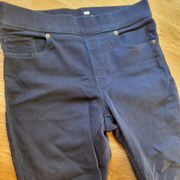 LEVI'S Women's Shaping Leggings - Picture 8 of 8